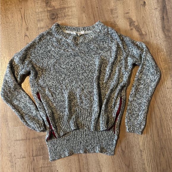 Retrod Sweaters - Retrod Gray Knit Sweater Red Side Zipper Detail Crew Neck High Low Size Small